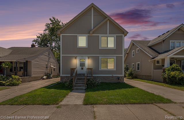 Property Photo:  342 Spencer Street  MI 48220 