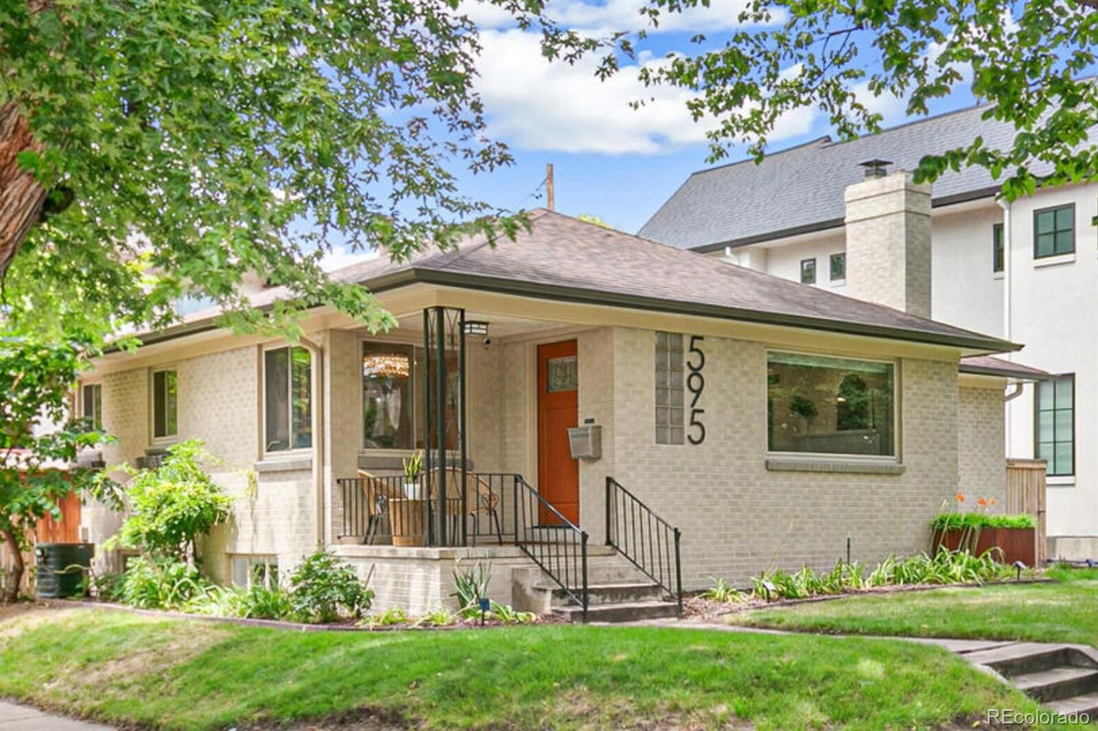 Property Photo: 595 S Gaylord Street CO 80209