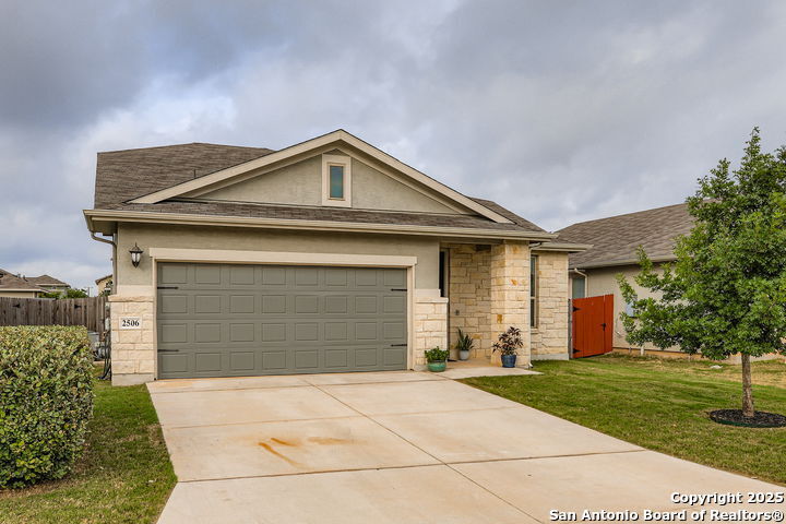 Property Photo: 2506 Castello Way TX 78259