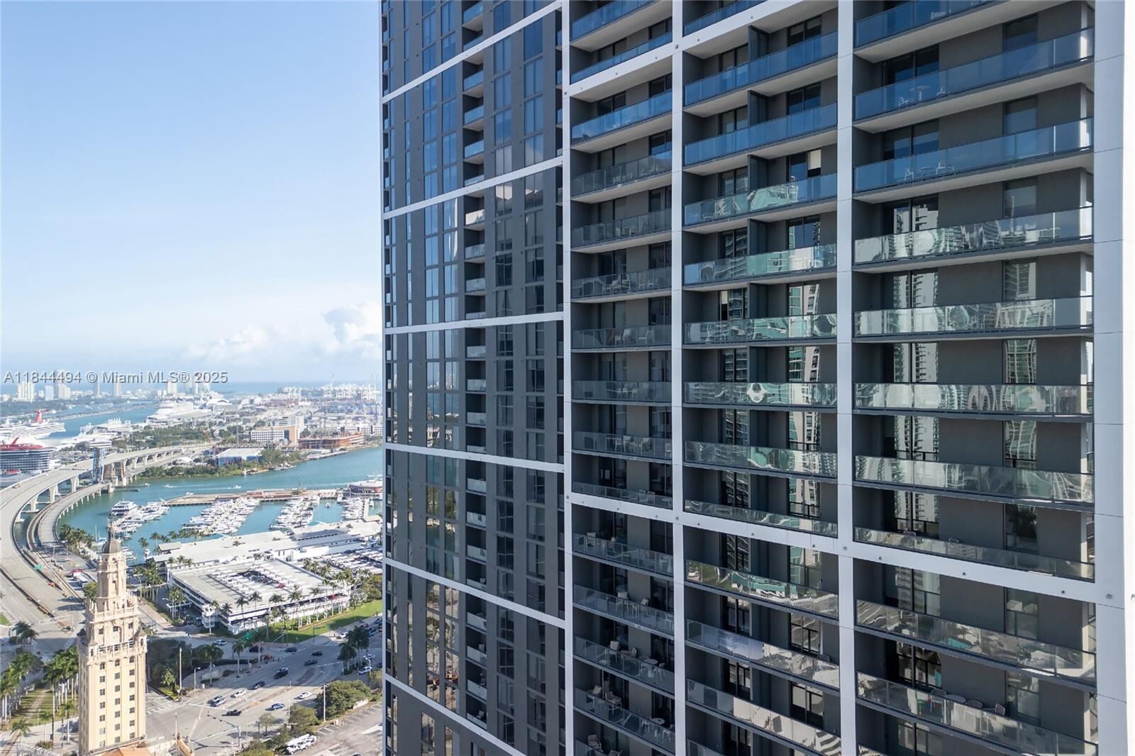 Property Photo:  601 NE 1st Av 4402  FL 33132 