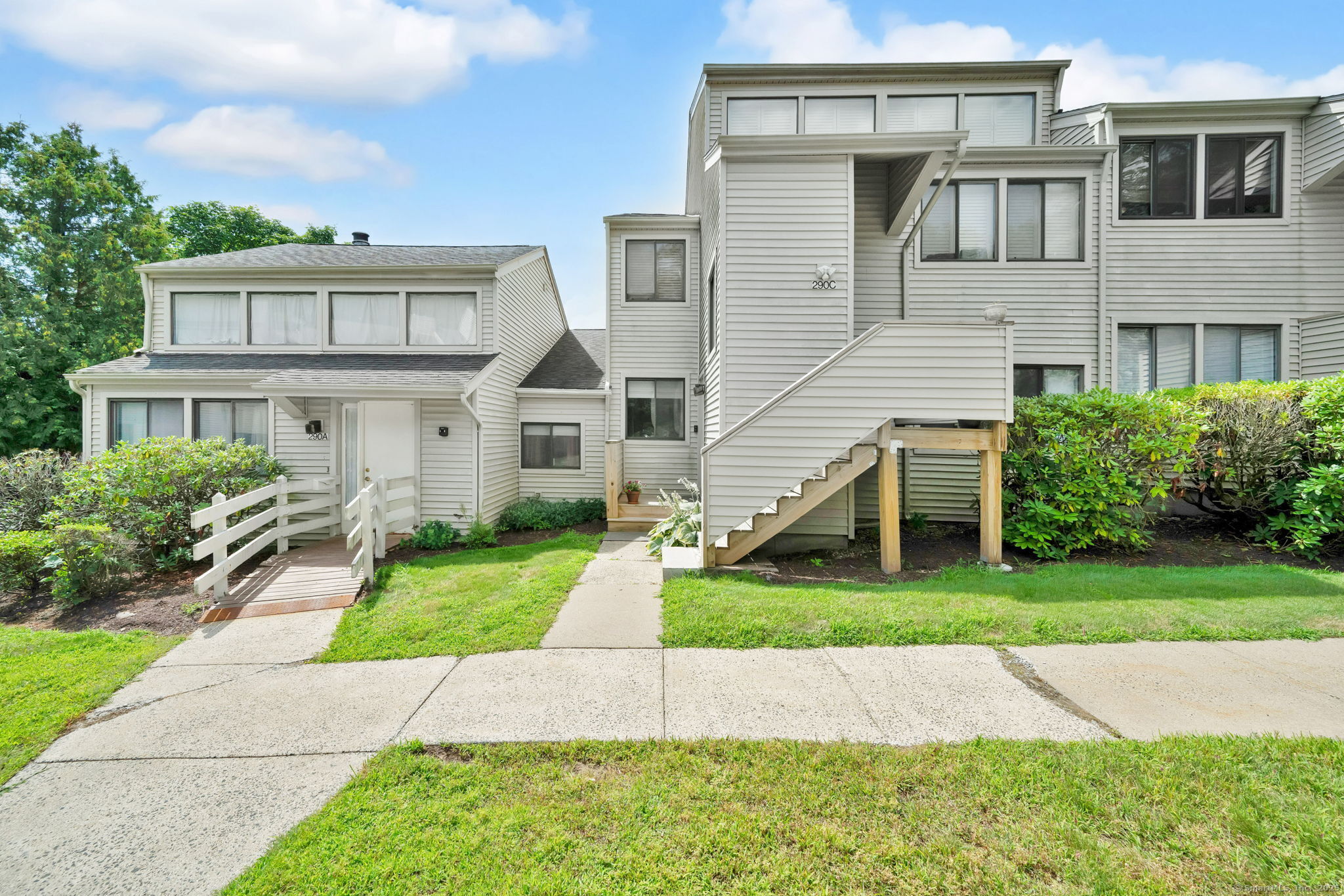 Property Photo: 290 Brittany Farms Road Apt B CT 06053