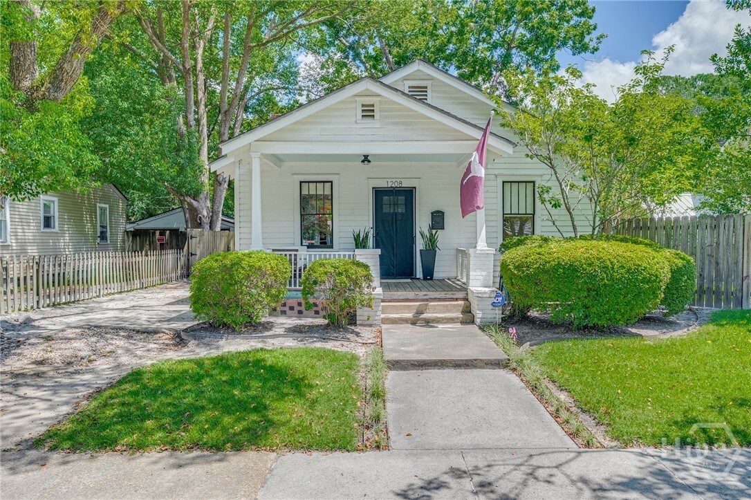 1208 E 52nd Street  Savannah GA 31404 photo