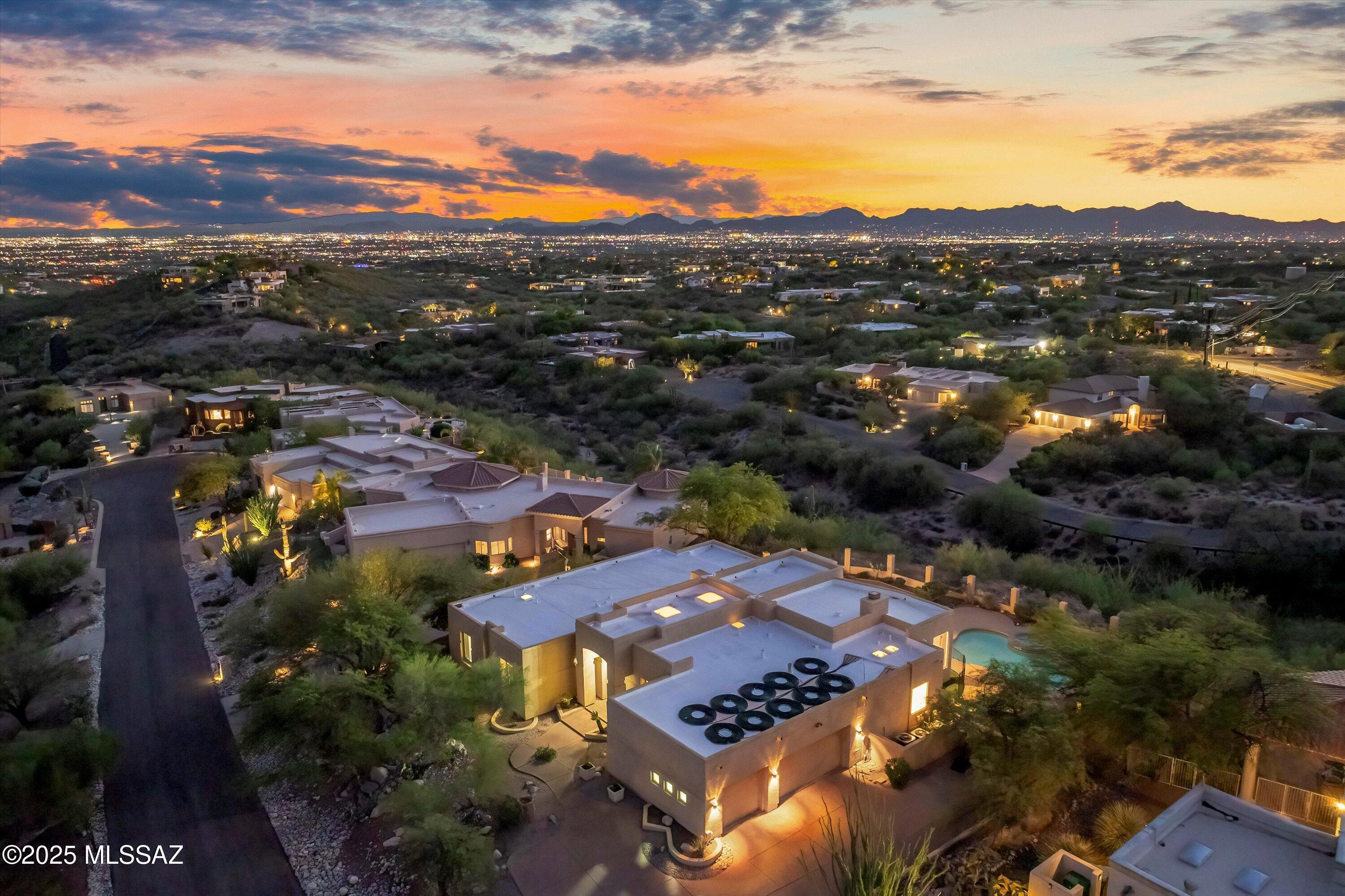 Property Photo:  6401 N Placita Alta Reposa  AZ 85750 