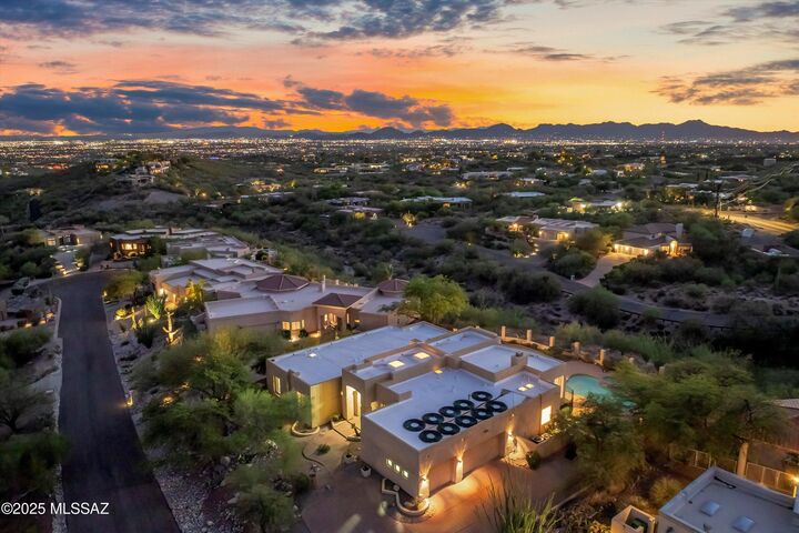 6401 N Placita Alta Reposa  Tucson AZ 85750 photo