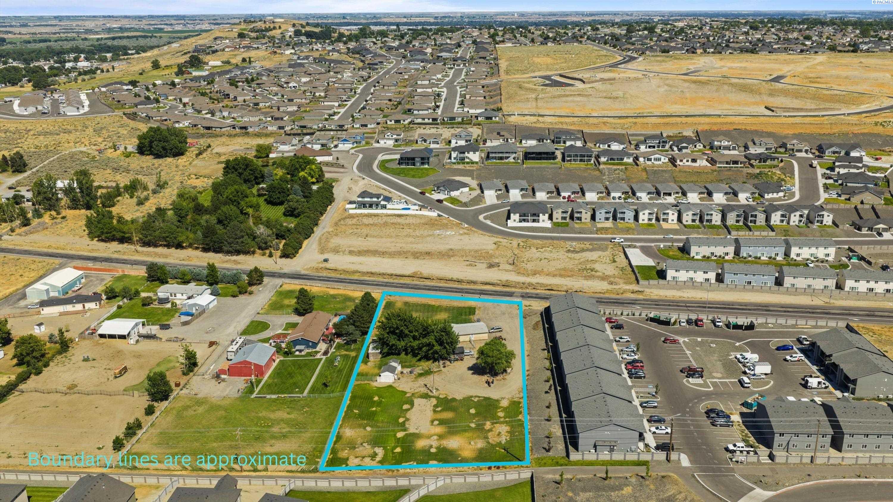 Property Photo: Lot 4 Sp 524 W Van Giesen St WA 99353