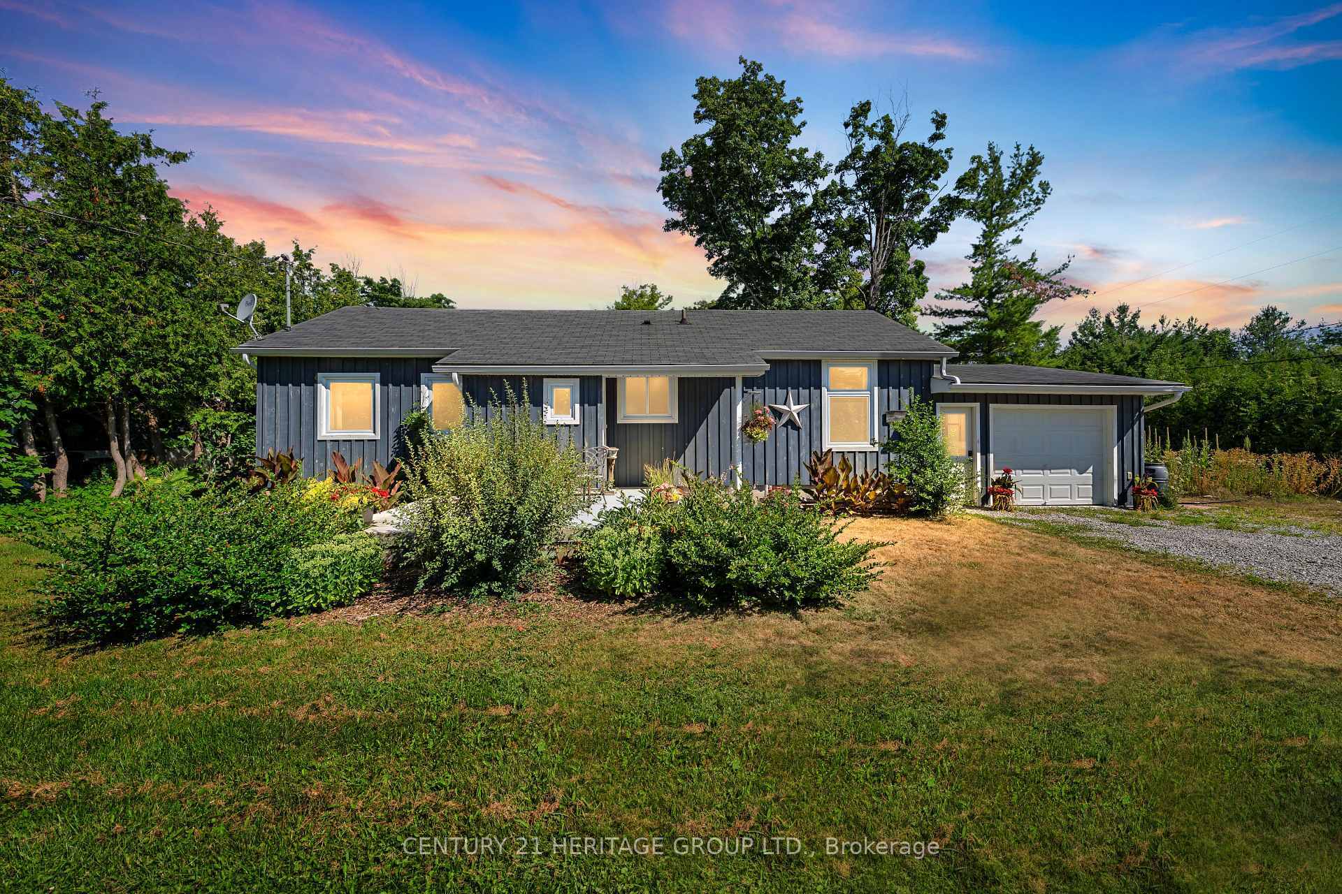 Property Photo:  393B Thorah Concession Rd 2 Road  ON L0K 1A0 