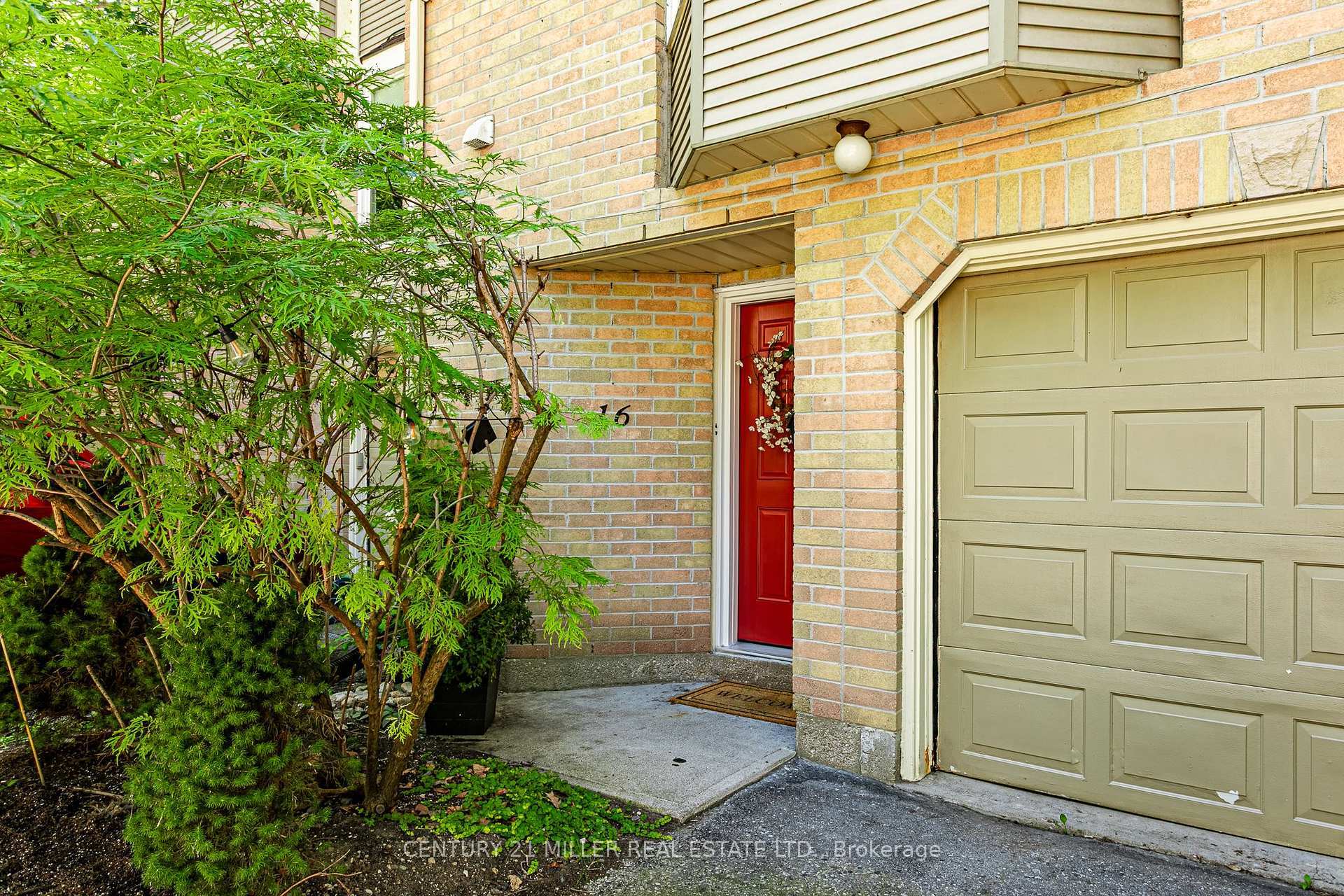 Photo de la propriété:  9 Ailsa Place 16  ON N5Z 4Z6 