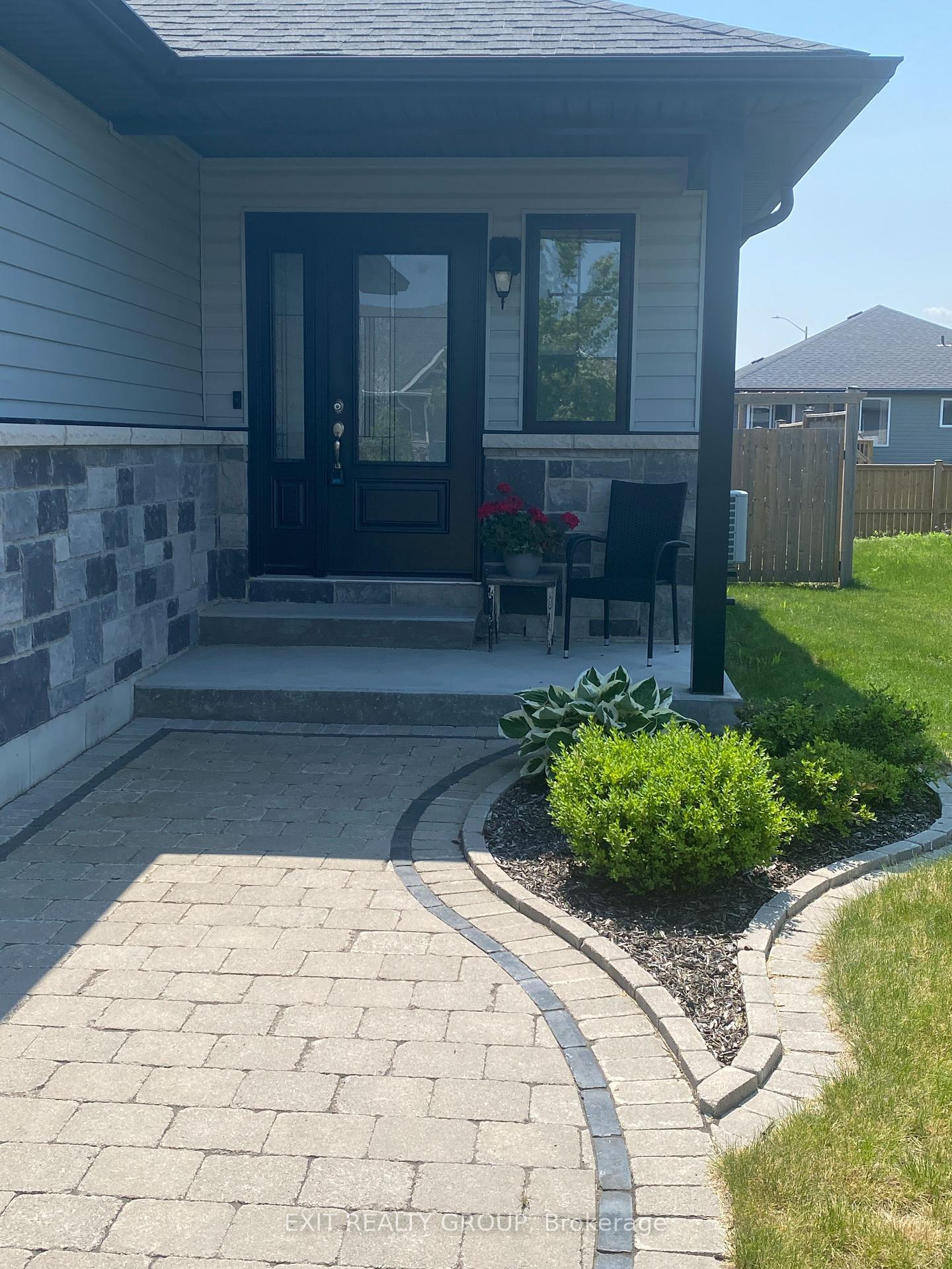 Property Photo: 66 Deacon Place ON K8P 5G4
