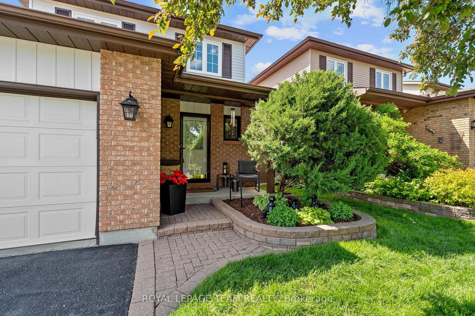Property Photo: 23 Glacier Street ON K2J 2M7