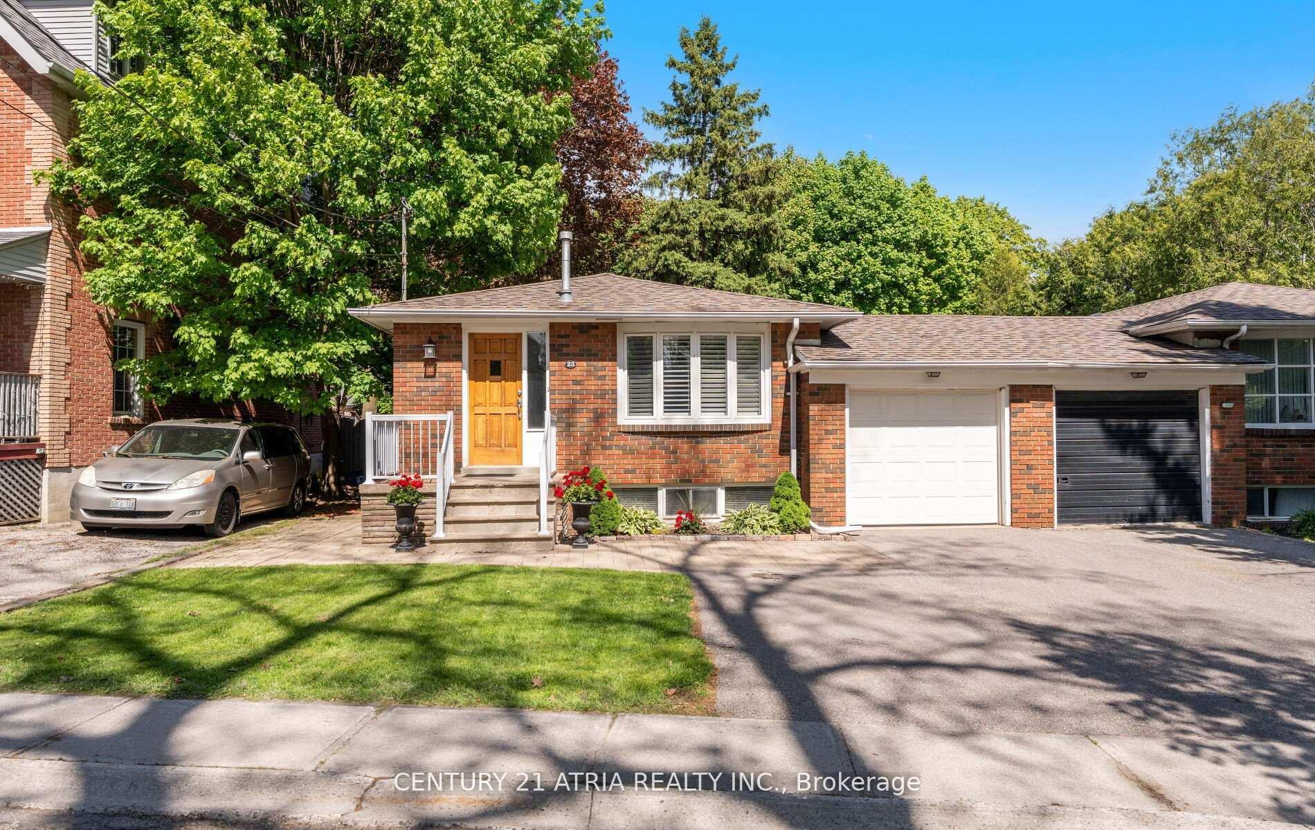 Photo de la propriété: 23 Jerman Street ON L3P 2R3