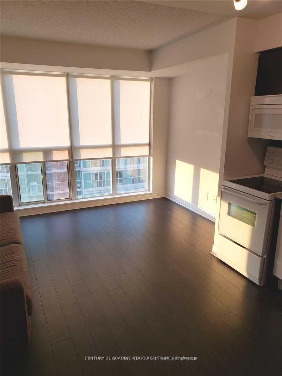 Property Photo:  50 Town Centre Court 3205  ON M1P 0A9 