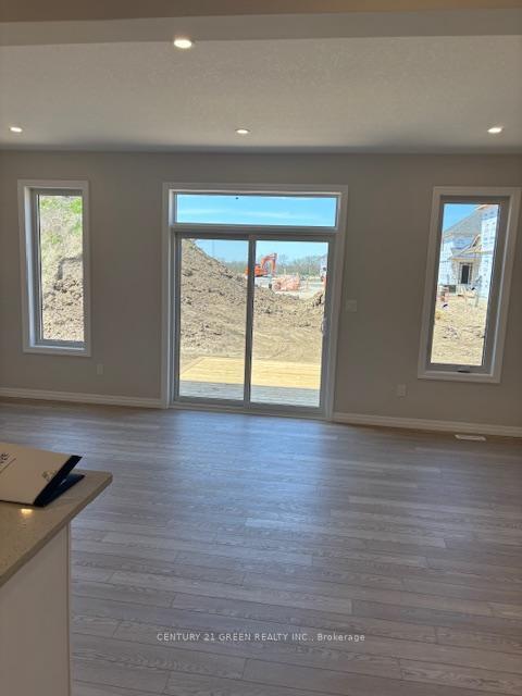 Photo de la propriété:  9 Hemlock Crescent  ON N5H 0B9 