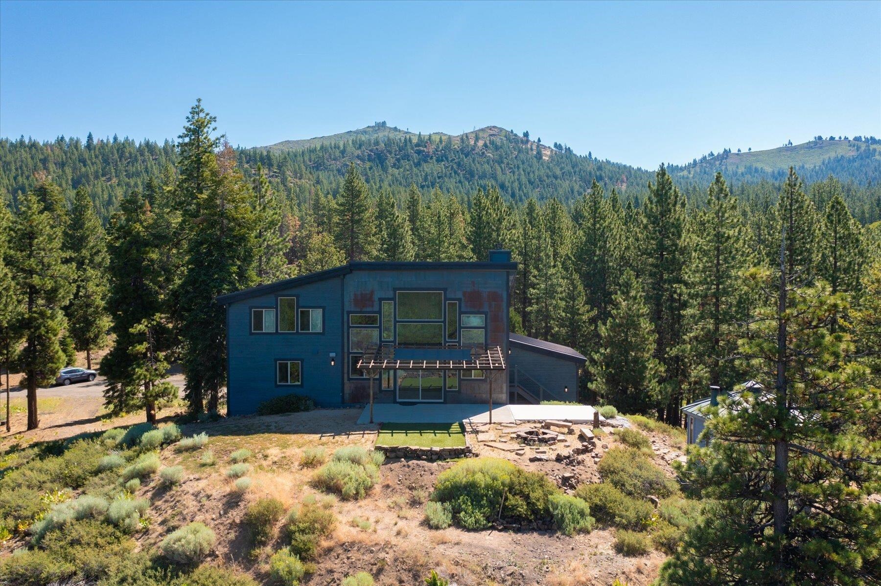 Property Photo: 18875 Nighthawk Way CA 96161