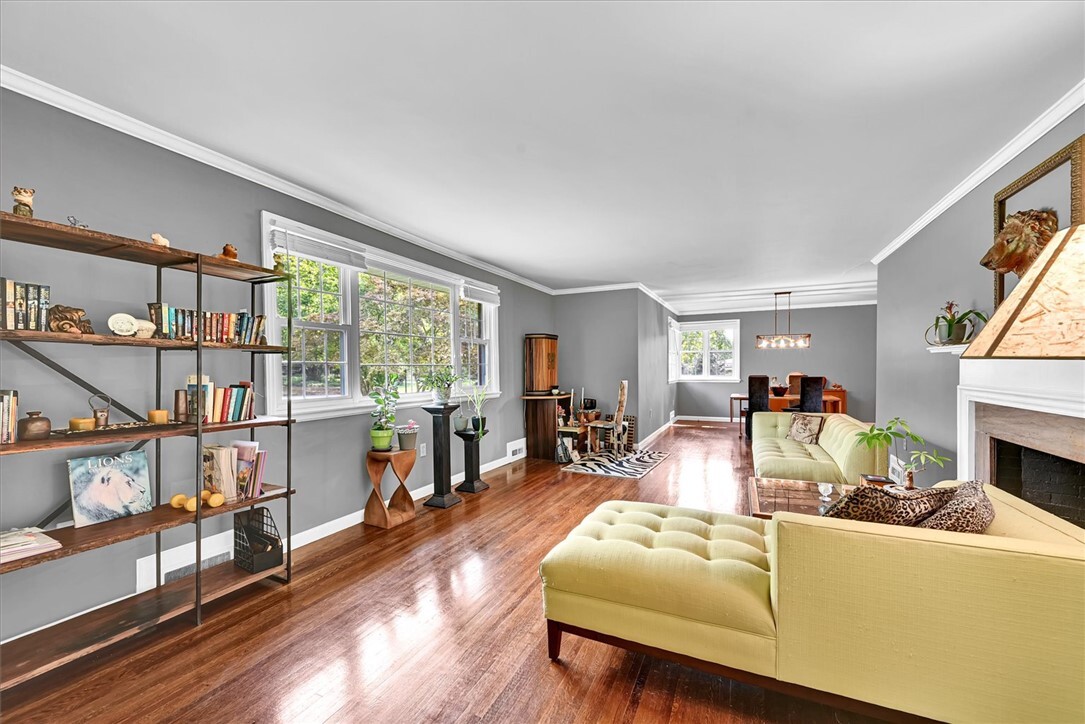 Property Photo: 1102 Greenacres SC 29621