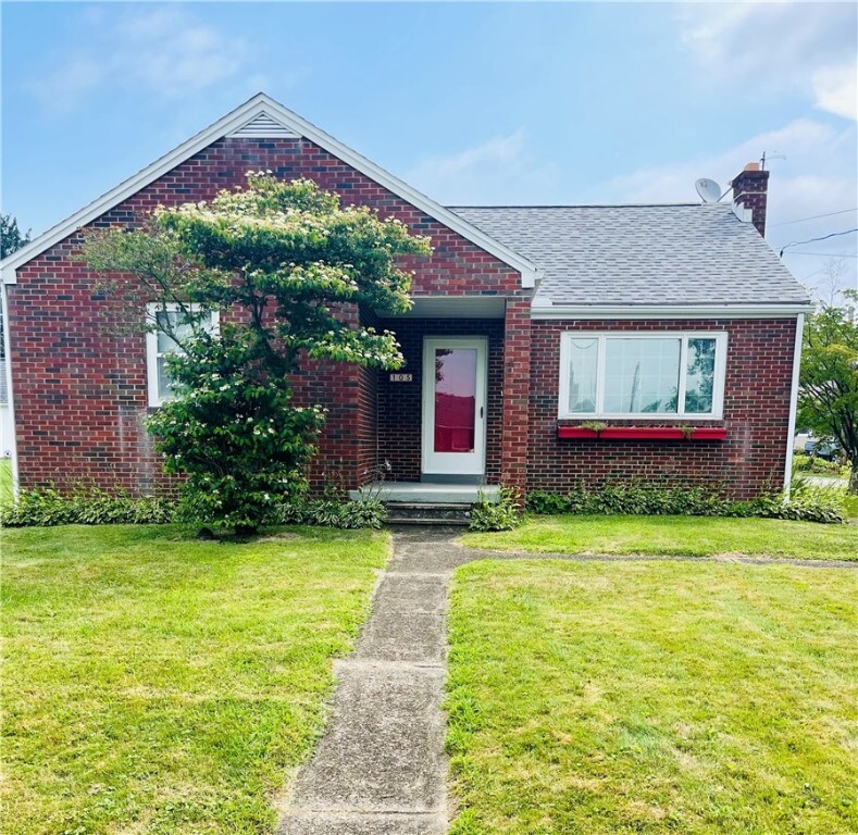 Property Photo:  105 Brinker St  PA 15650 