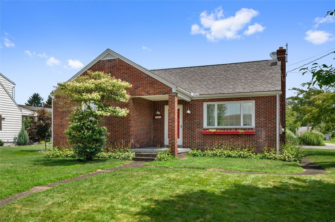 Property Photo: 105 Brinker St PA 15650