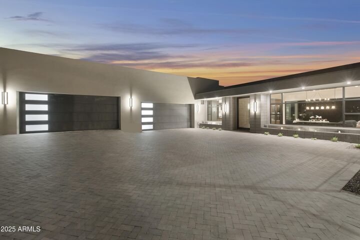 Property Photo: 4117 E Keim Drive AZ 85253