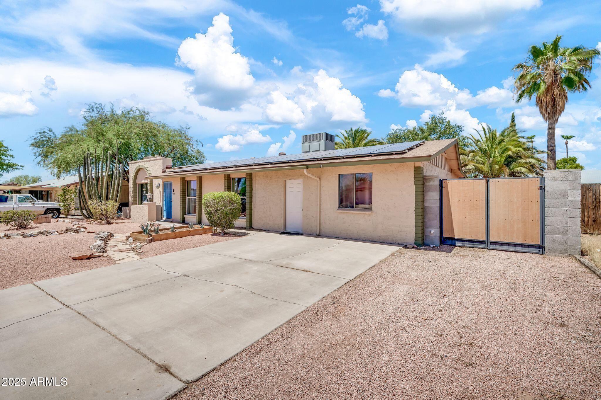 Property Photo:  1628 W Bluefield Avenue  AZ 85023 