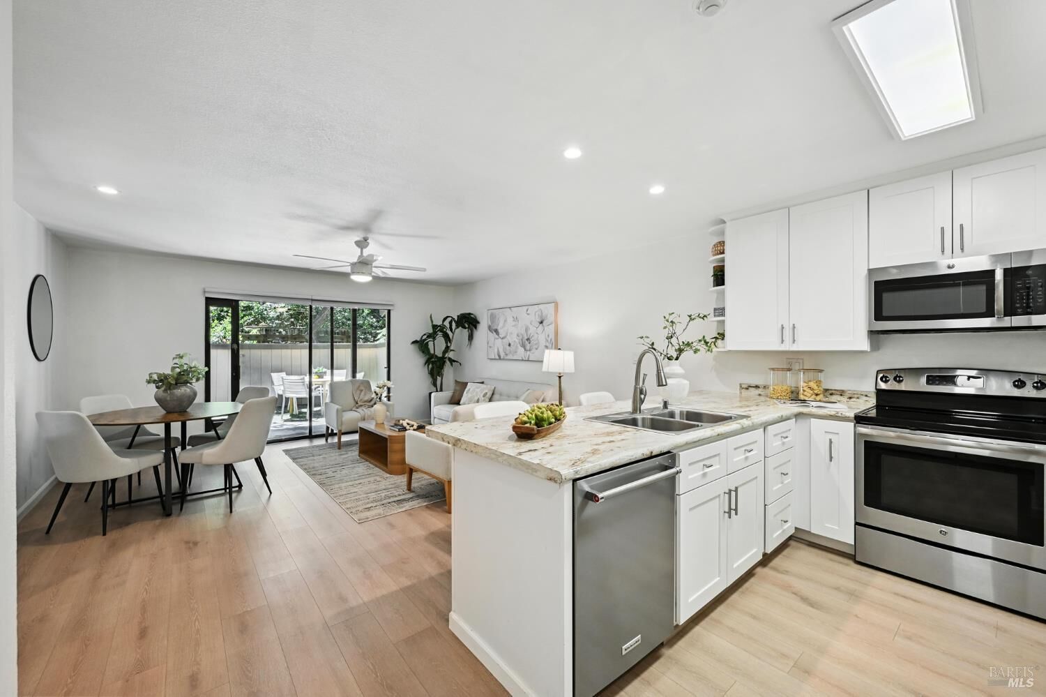 Property Photo: 44 Creek Court CA 94931