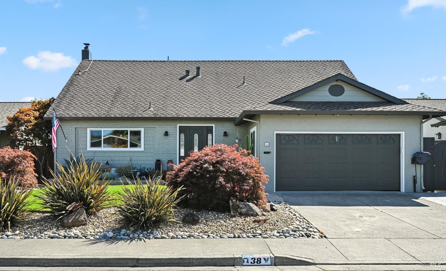 Property Photo: 38 Eastside Circle CA 94954