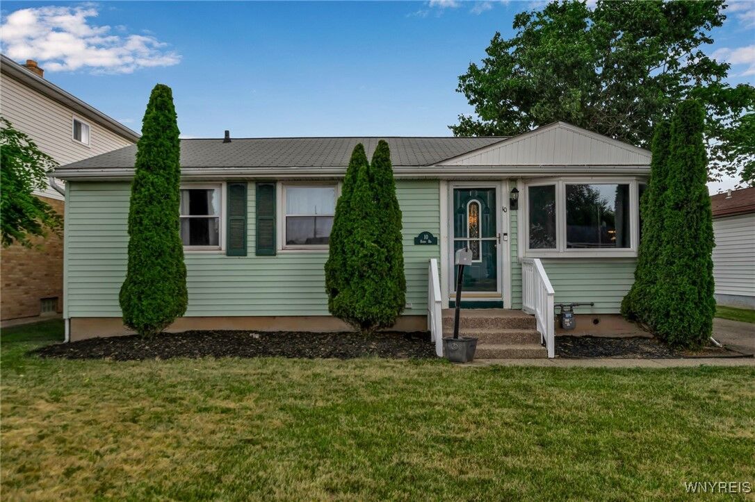 Property Photo:  10 Kuhn Road  NY 14225 