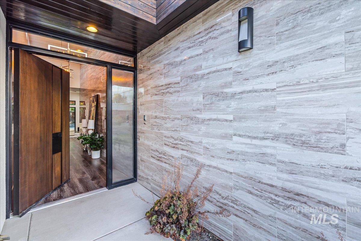 Property Photo: 1079 S Don Vincent Ln ID 83616
