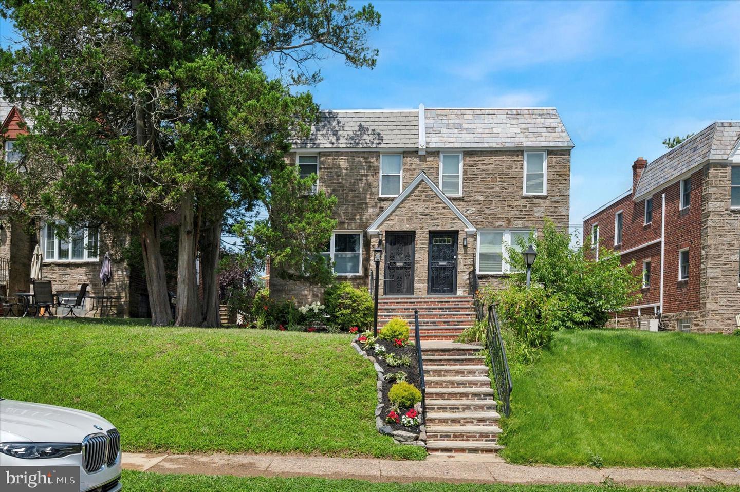 933 E Slocum Street  Philadelphia PA 19150 photo
