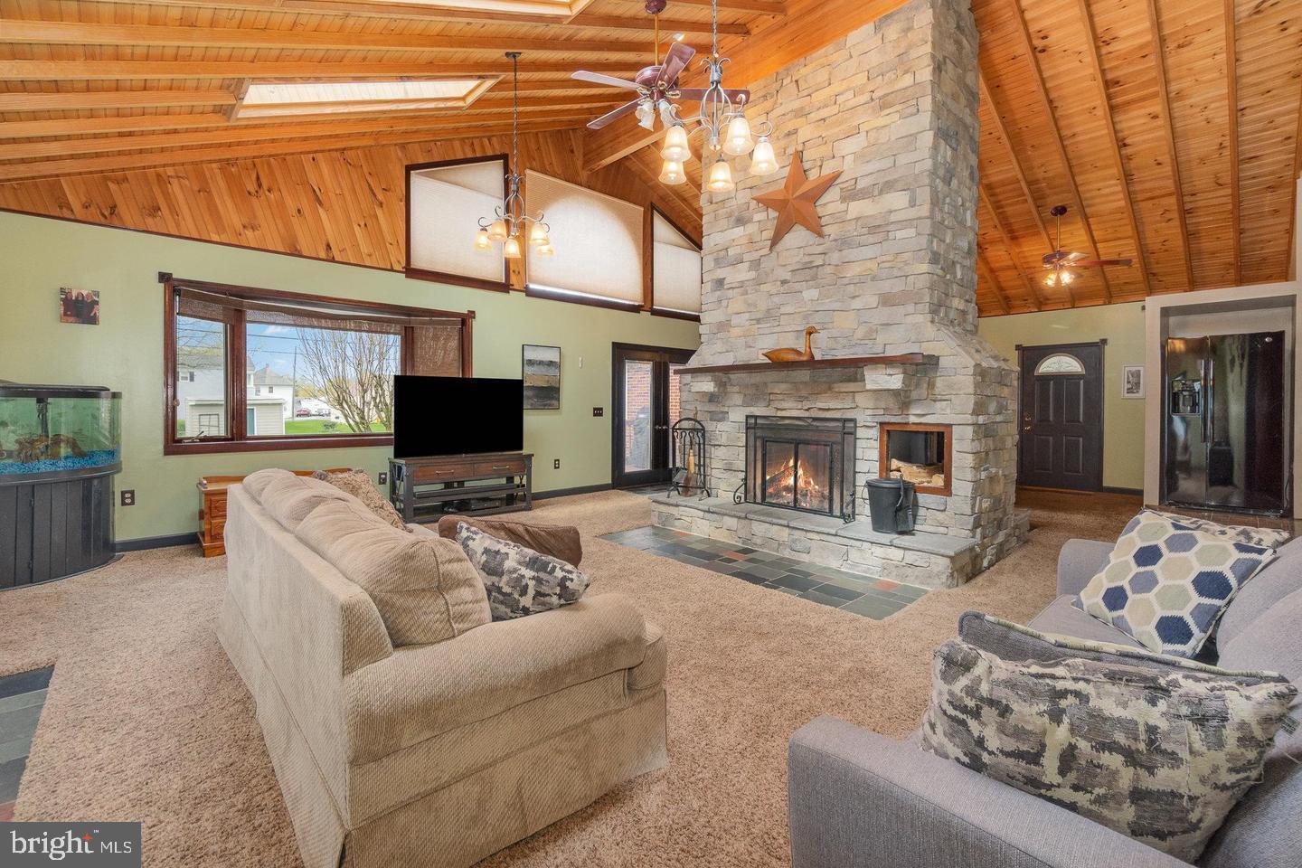 Property Photo: 519 S Grant Street PA 17078