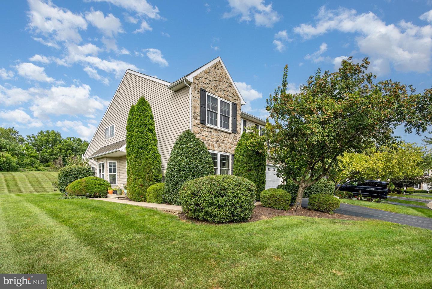 Property Photo: 57 Carousel Circle PA 17033