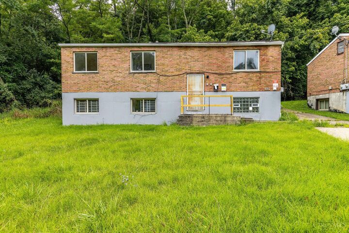 2117 Saint Leo Place  Cincinnati OH 45211 photo