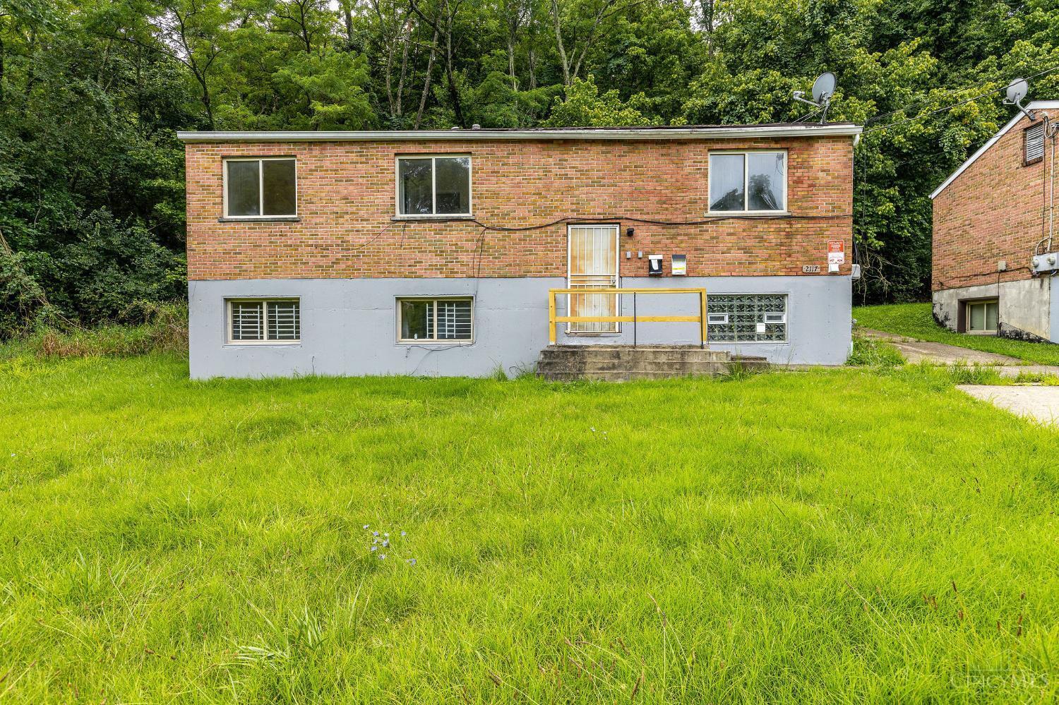 Property Photo:  2117 Saint Leo Place  OH 45211 