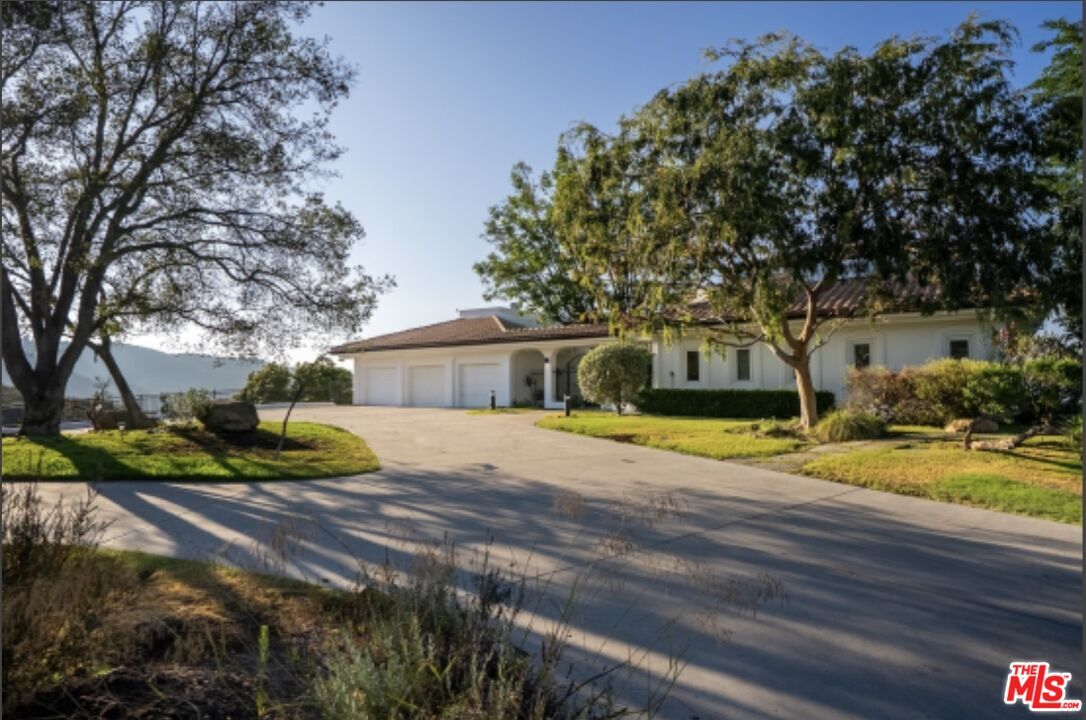 Property Photo: 21965 Saddle Peak Rd CA 90290