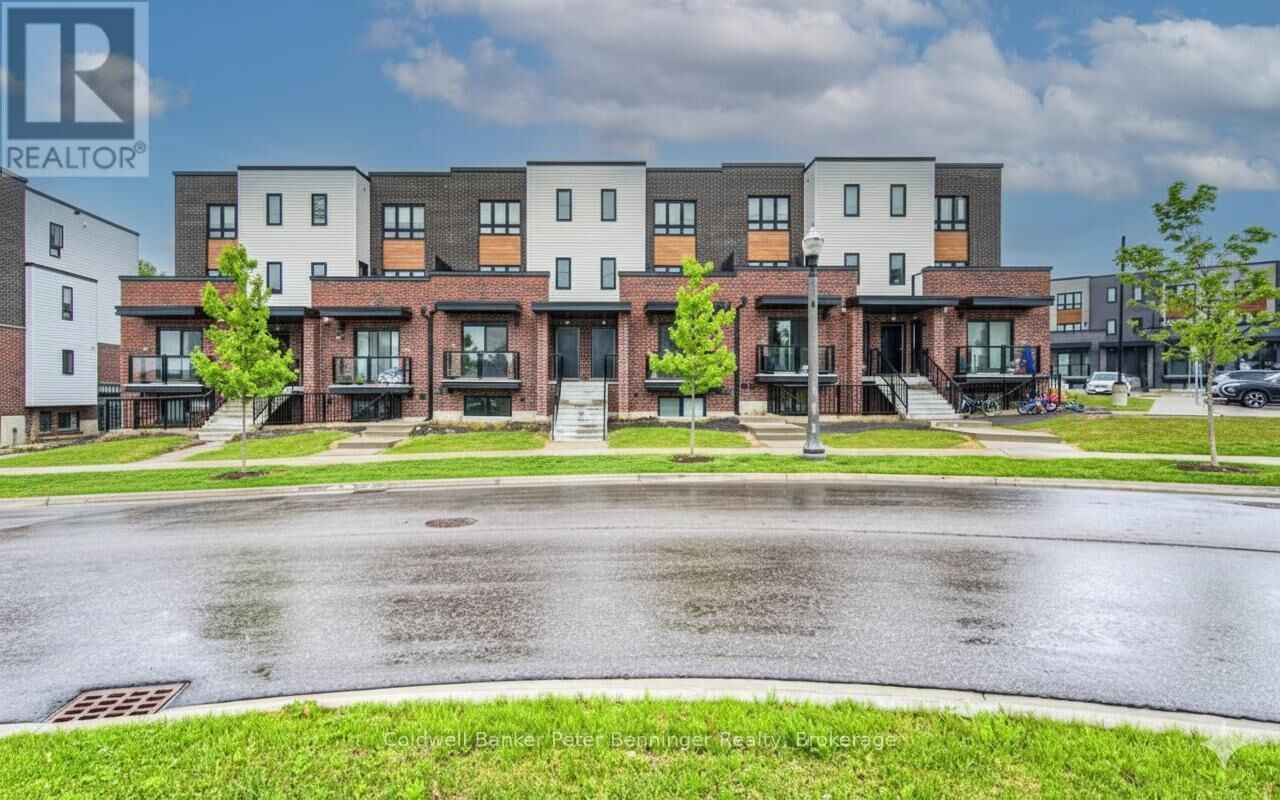 Property Photo:  253 Chapel Hill Drive  ON N2R 0S4