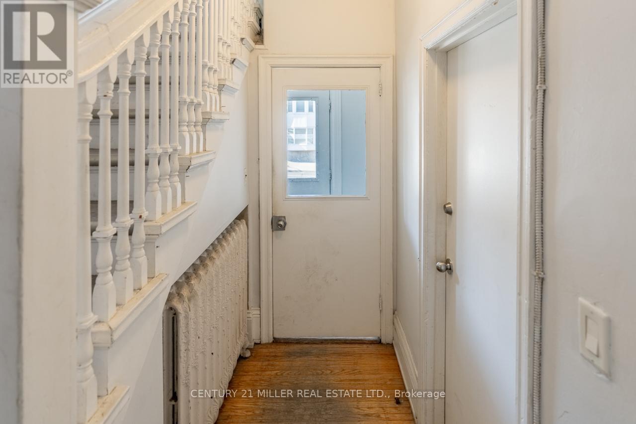 Photo de la propriété:  270 Main Street West 2  ON L8P 1J6 