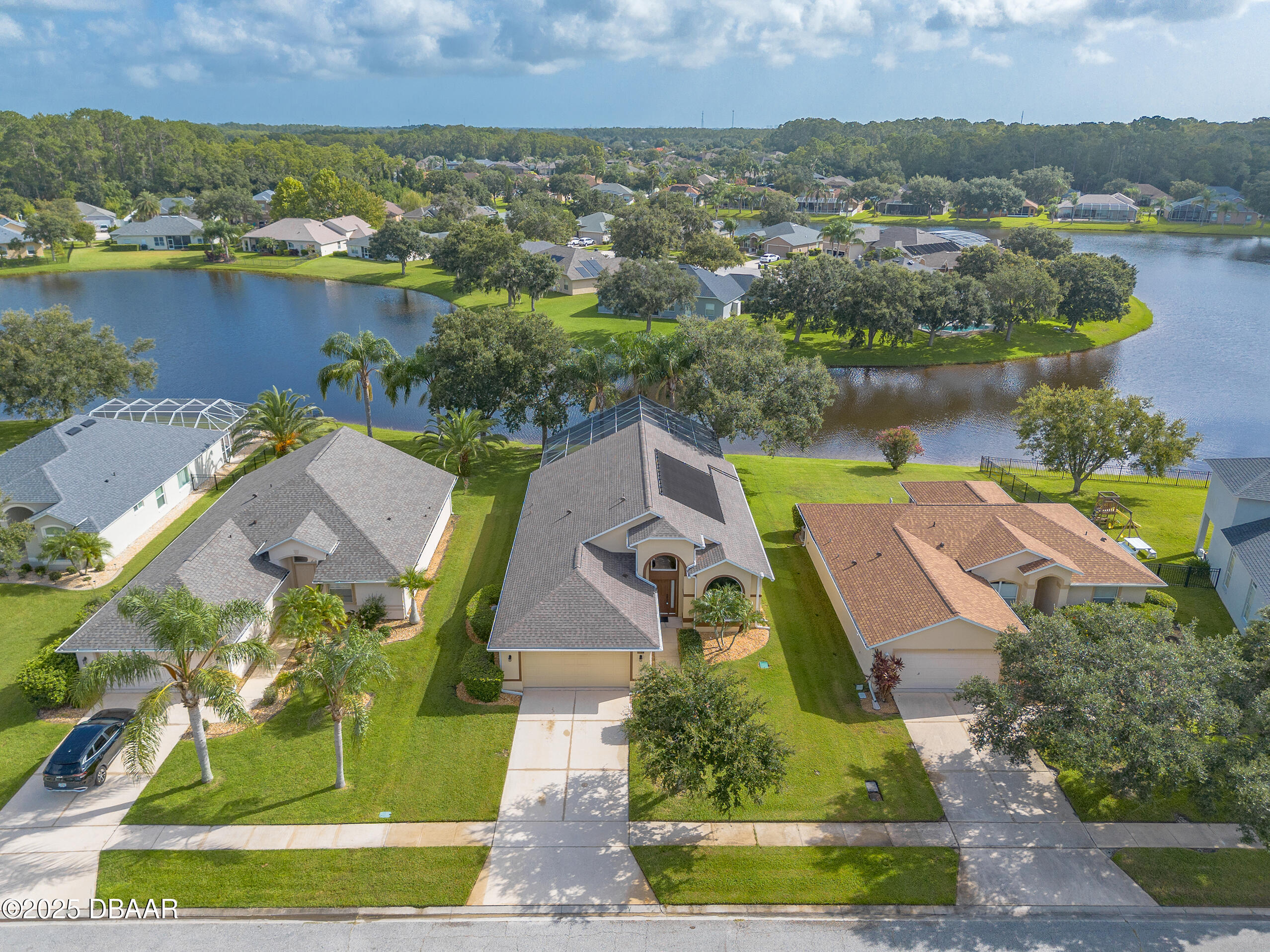 Property Photo: 6807 Amici Court FL 32128