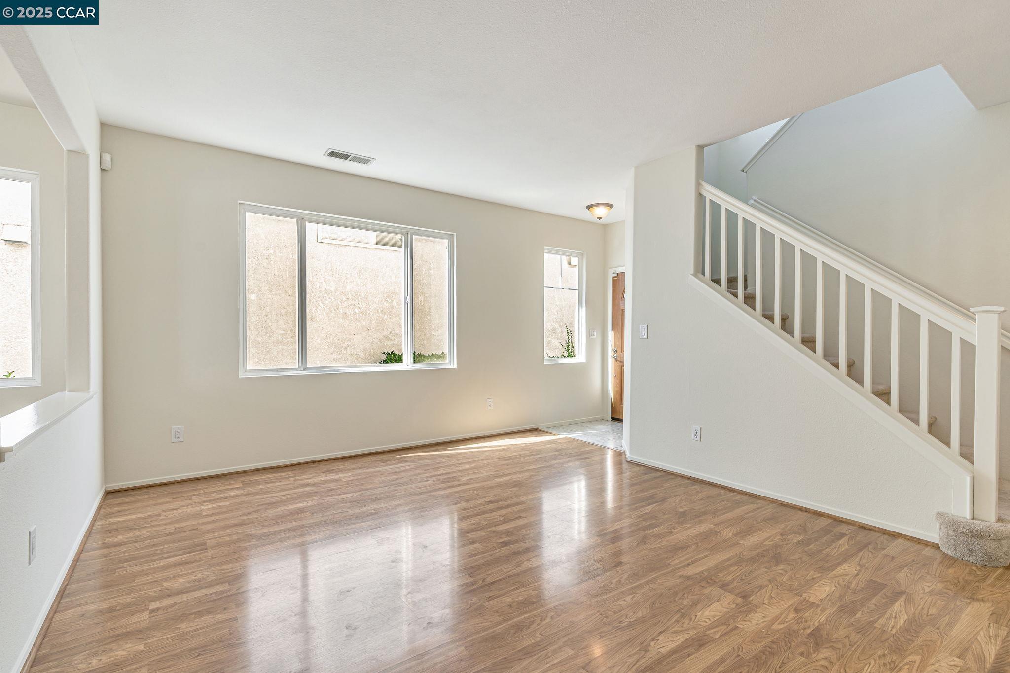 Property Photo: 127 Elder Dr CA 94553
