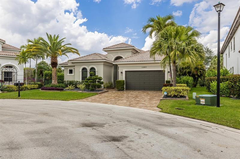 Property Photo: 12065 NW 78th Pl FL 33076