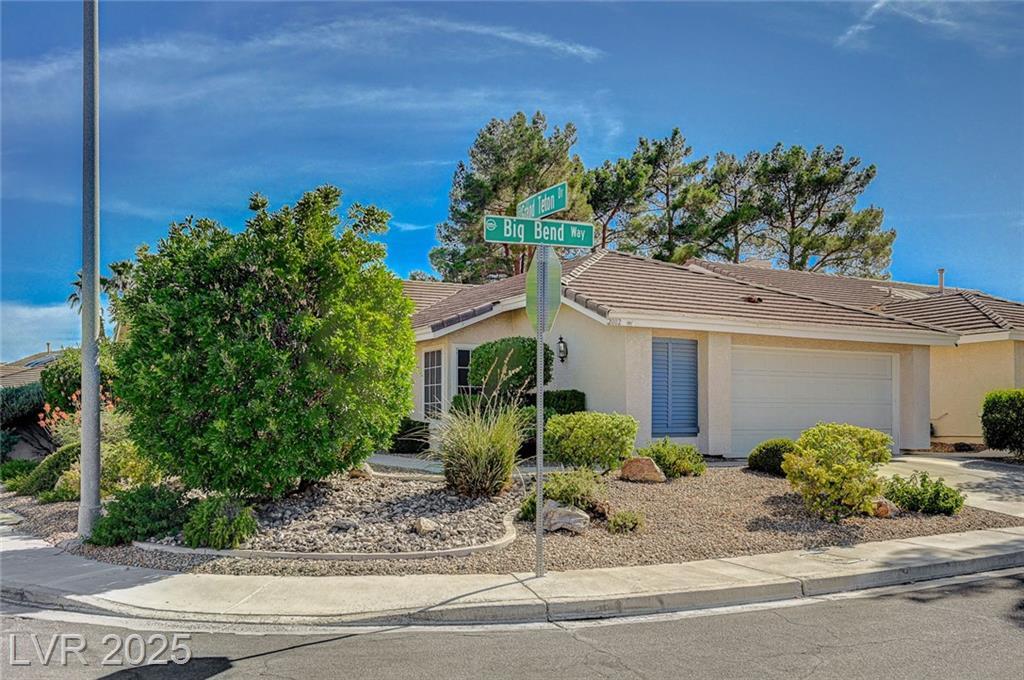 Property Photo: 2002 Big Bend Way NV 89074