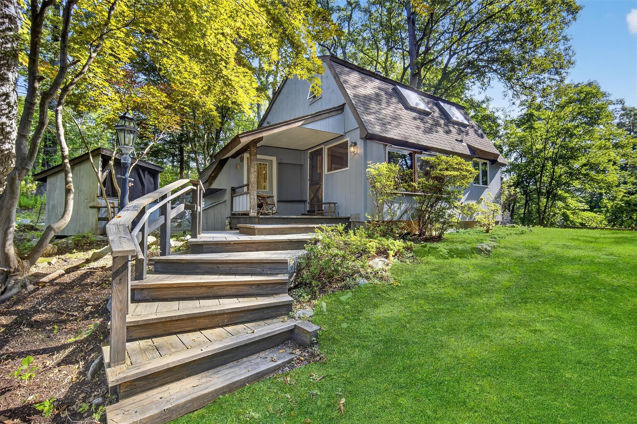Property Photo:  41 Winston Lane  NY 10524 