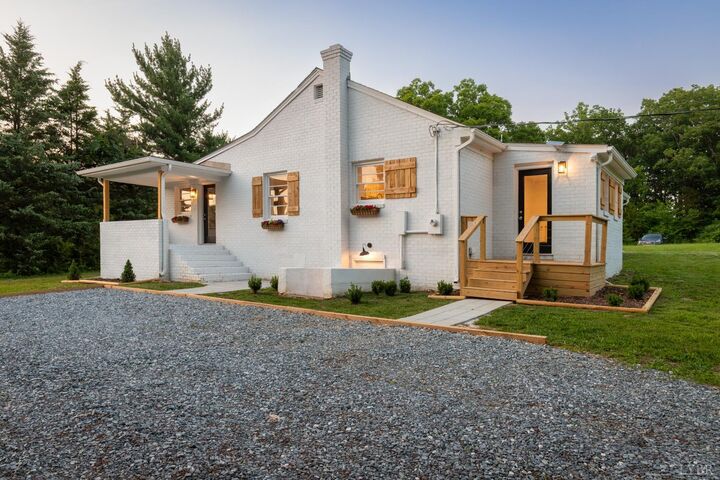 3806 Richmond  Appomattox VA 24593 photo