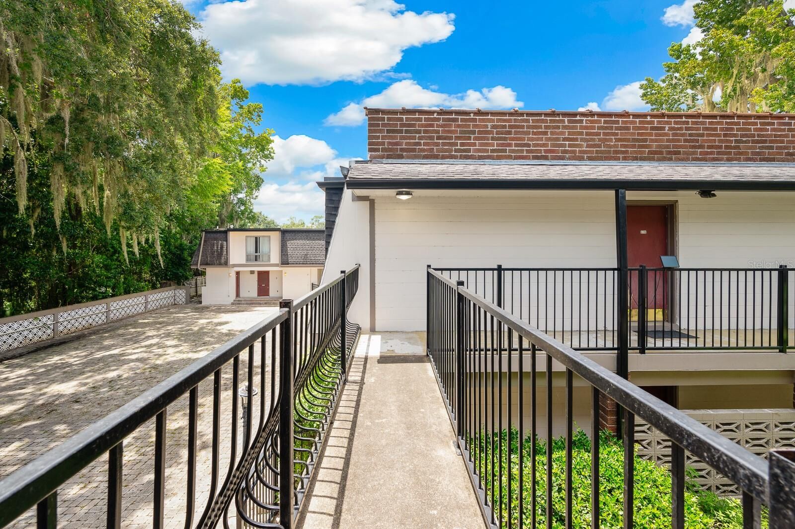 Property Photo:  1700 SW 16th Court L26  FL 32608 