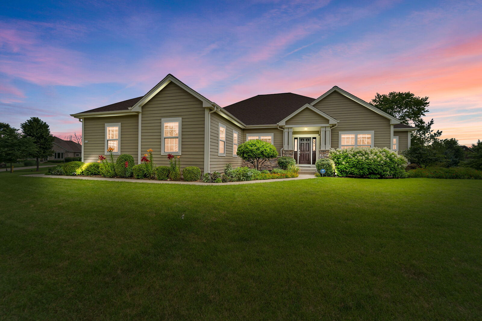 Property Photo:  7208 W River Birch Dr  WI 53092 
