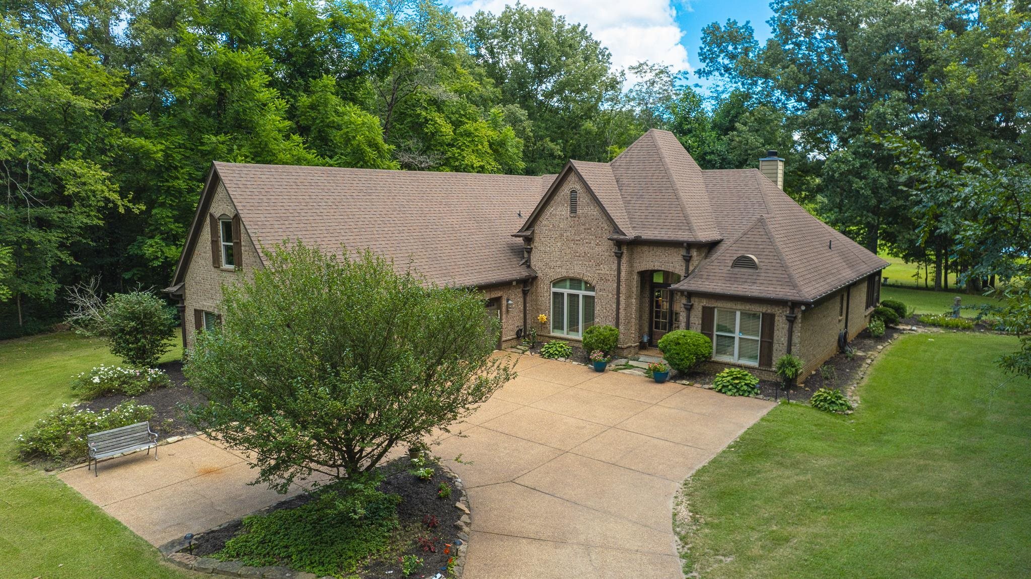 Property Photo: 1290 Crystal Springs Dr TN 38066
