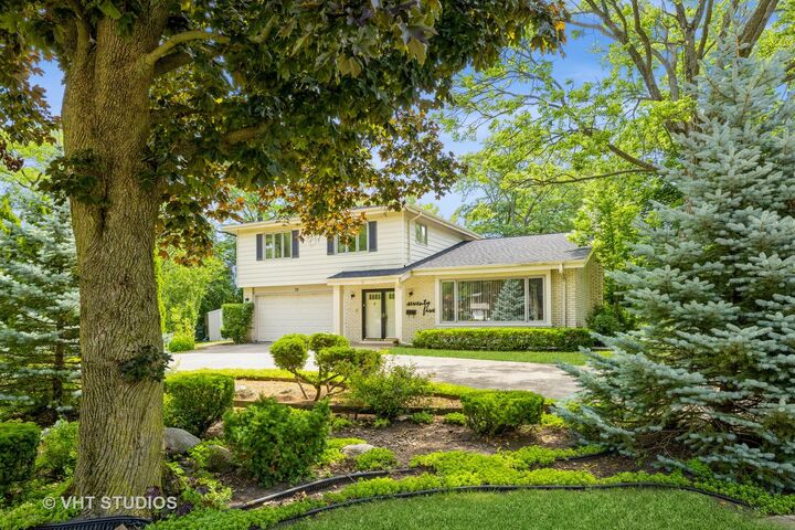 75 Eastwood Drive  Deerfield IL 60015 photo