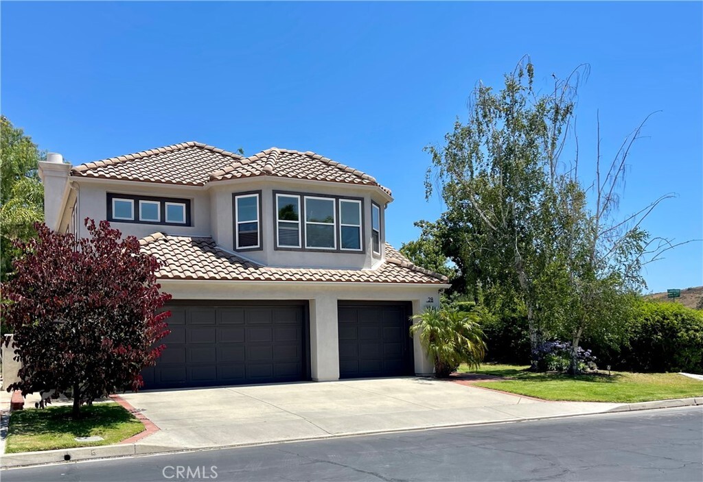 Property Photo:  28 Lawnridge  CA 92679 