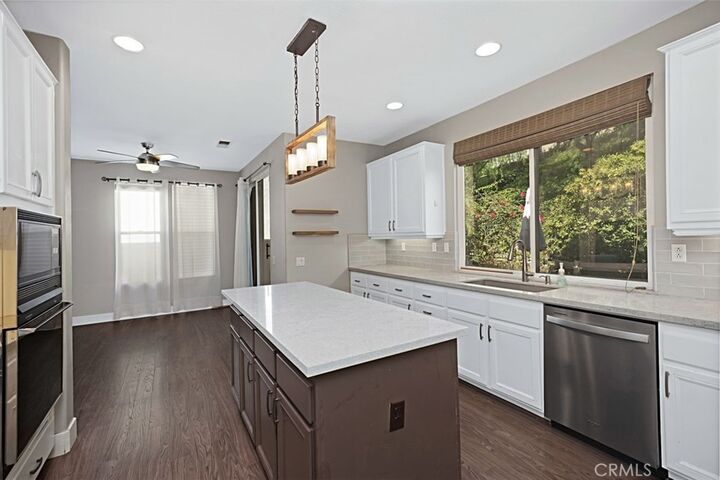 Property Photo: 28 Lawnridge CA 92679