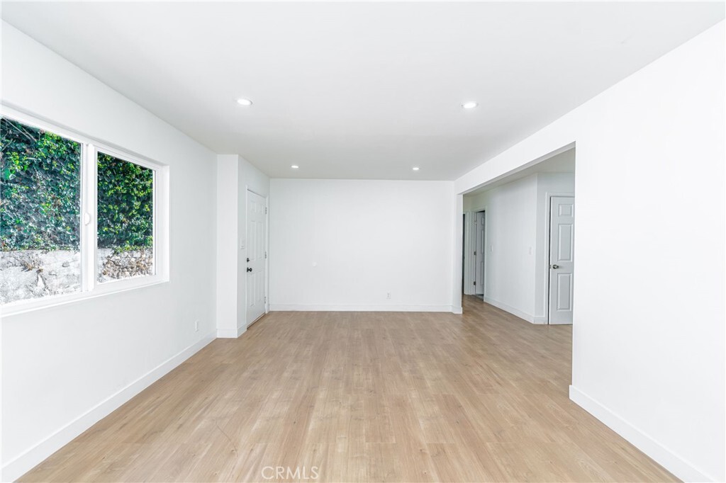 Property Photo:  230 Pepper Street  CA 91103 