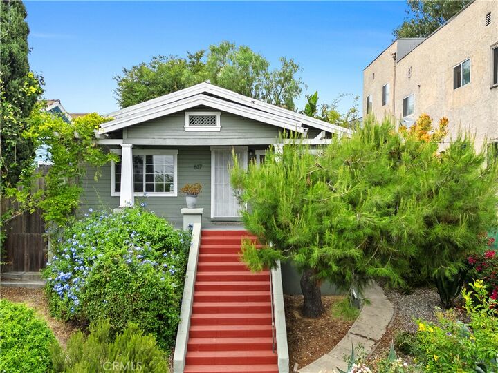 Property Photo:  617 N Cummings Street  CA 90033 