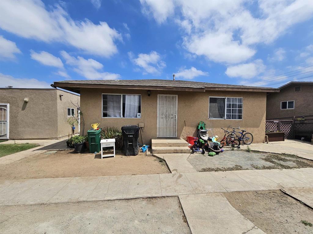 Property Photo: 639 43 Morrison Street CA 92102