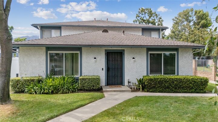 Property Photo:  871 W 12th Street 1  CA 91702 
